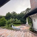Appartamento Familienfreundliche 10 Min Zu Fuss Von Legoland Entfernt,80 M2 Stilvolle In Einer Mit Grossen Garten, Fuer Den Ersten Fruehstueck Gefuellten Kuehlschrank,whirlpool, Privaten Waldstueck Und Wunderschoener Terrasse Im Koetz, My Luxu *