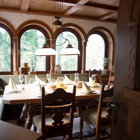 Familienfreundliche 10 Min Zu Fuss Von Legoland Entfernt,80 M2 Stilvolle In Einer Mit Grossen Garten, Fuer Den Ersten Fruehstueck Gefuellten Kuehlschrank,whirlpool, Privaten Waldstueck Und Wunderschoener Terrasse Im Koetz, My Luxu Appartamento Kleinkötz