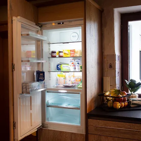 Lägenhet Familienfreundliche 10 Min Zu Fuss Von Legoland Entfernt,80 M2 Stilvolle In Einer Mit Grossen Garten, Fuer Den Ersten Fruehstueck Gefuellten Kuehlschrank,whirlpool, Privater Waldstueck Und Wunderschoener Terrasse Im Koetz, My Luxu Kleinkötz
