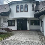 شقة Familienfreundliche 10 Min Zu Fuss Von Legoland Entfernt,80 M2 Stilvolle In Einer Mit Grossen Garten, Fuer Den Ersten Fruehstueck Gefuellten Kuehlschrank,whirlpool, Privaten Waldstueck Und Wunderschoener Terrasse Im Koetz, My Luxu *