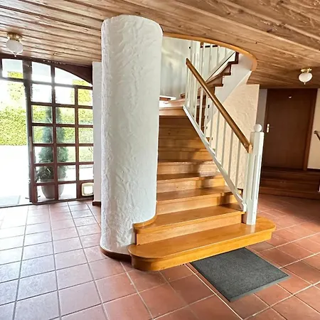 Апартаменты Familienfreundliche 10 Min Zu Fuss Von Legoland Entfernt,80 M2 Stilvolle In Einer Mit Grossen Garten, Fuer Den Ersten Fruehstueck Gefuellten Kuehlschrank,whirlpool, Privater Waldstueck Und Wunderschoener Terrasse Im Koetz, My Luxu