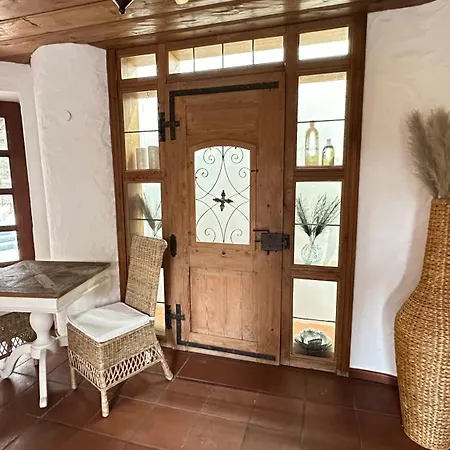 Familienfreundliche 10 Min Zu Fuss Von Legoland Entfernt,80 M2 Stilvolle In Einer Mit Grossen Garten, Fuer Den Ersten Fruehstueck Gefuellten Kuehlschrank,whirlpool, Privater Waldstueck Und Wunderschoener Terrasse Im Koetz, My Luxu Апартаменты