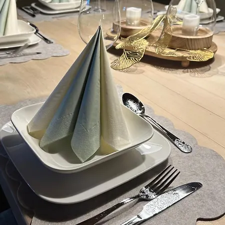 Familienfreundliche 10 Min Zu Fuss Von Legoland Entfernt,80 M2 Stilvolle In Einer Mit Grossen Garten, Fuer Den Ersten Fruehstueck Gefuellten Kuehlschrank,whirlpool, Privater Waldstueck Und Wunderschoener Terrasse Im Koetz, My Luxu *