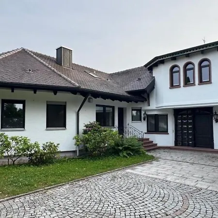 Familienfreundliche 10 Min Zu Fuss Von Legoland Entfernt,80 M2 Stilvolle In Einer Mit Grossen Garten, Fuer Den Ersten Fruehstueck Gefuellten Kuehlschrank,whirlpool, Privater Waldstueck Und Wunderschoener Terrasse Im Koetz, My Luxu *