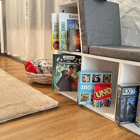 Lejlighed Familienfreundliche 10 Min Zu Fuss Von Legoland Entfernt,80 M2 Stilvolle In Einer Mit Grossen Garten, Fuer Den Ersten Fruehstueck Gefuellten Kuehlschrank,whirlpool, Privater Waldstueck Und Wunderschoener Terrasse Im Koetz, My Luxu