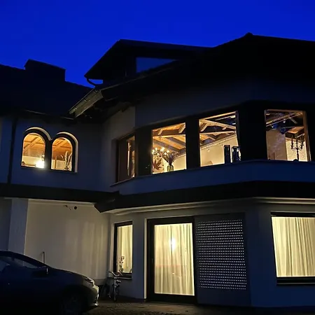 Familienfreundliche 10 Min Zu Fuss Von Legoland Entfernt,80 M2 Stilvolle In Einer Mit Grossen Garten, Fuer Den Ersten Fruehstueck Gefuellten Kuehlschrank,whirlpool, Privater Waldstueck Und Wunderschoener Terrasse Im Koetz, My Luxu