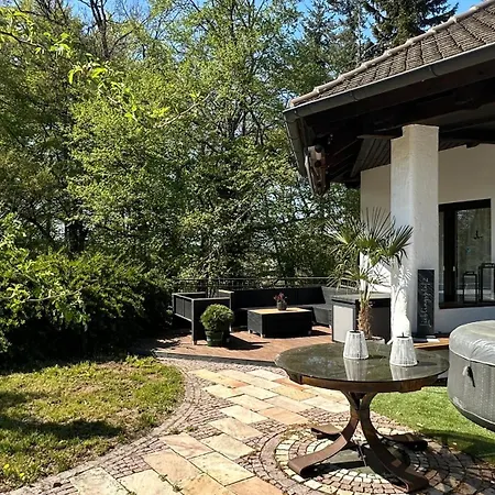 Lejlighed Familienfreundliche 10 Min Zu Fuss Von Legoland Entfernt,80 M2 Stilvolle In Einer Mit Grossen Garten, Fuer Den Ersten Fruehstueck Gefuellten Kuehlschrank,whirlpool, Privater Waldstueck Und Wunderschoener Terrasse Im Koetz, My Luxu Kleinkötz